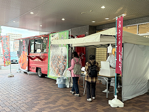 平安会館瑞穂斎場　キッチンカー